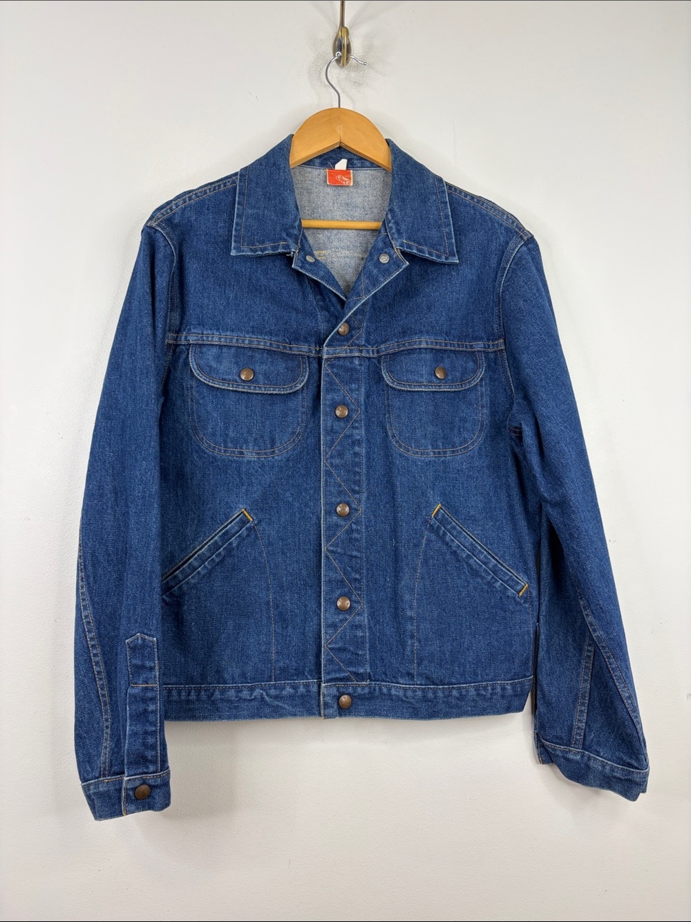 Vintage GWG Jean Jacket Mens 42 Large Dark Blue Denim Utility Western Canada